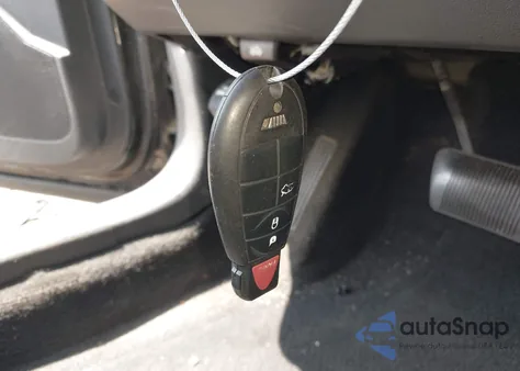 2014 Dodge Challenger Sxt z USA, uszkodzony, nr VIN 2C3CDYAG0EH111053